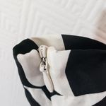 JULIE HAUS Size 8 White, Black Abstract Print Pleated, A Photo 4