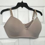 Parisian Cushion Comfort Wire Free Contour bra is a size 38D. Photo 0