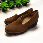 Vionic  Willa Wedge‎ Brown Suede Shoes Size 6 Photo 1