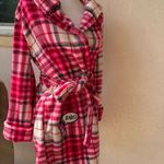 Betsey Johnson  XS / SMALL ROBE Bathrobe Ultra Plush Furry Fleece Plaid Soft Pink Photo 1