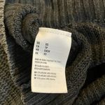 American Eagle  gray v-neck sweater size XS Photo 6