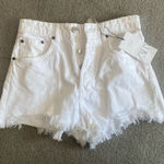 ZARA  Women’s Hi-Rise Jean Shorts - Size: 6 (USA), Color: White Photo 0