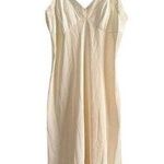 Vanity Fair Vintage undergarment Size 32 Photo 0