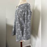 Van Heusen 3/4 Sleeve V-neck Top XL Photo 2