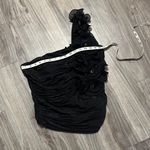 ENTRY  Black One-Shoulder Blouse Photo 8