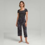 Lululemon  Align High-Rise Wide Leg Crop 23"
Diamond Dye Graphite Grey size 12 Photo 3