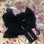 Pretty Little Thing Lace bodysuit Photo 2