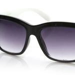 Juicy Couture BLACK RETRO WAYFERER SUNGLASSES Photo 1