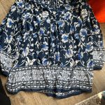 Lucy & Laurel  small floral blue blouse Photo 2