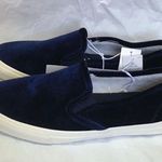 Old Navy Velvet Sherpa Lined Slip On Shoes Photo 3