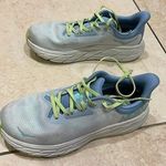 Hoka  Arahi 7 Sneakers Photo 1