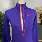 Nike • pro drifit half zip long sleeve with thumbholes Photo 4