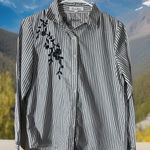 Love Tree Chic ‎ Shirt Womens S Button Down Embroidered Flowers Boho Fairy Photo 0