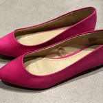 EXPRESS  HOT PINK POINTED FLAT PRICE IF FIRM Photo 2