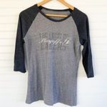 Gfs Coed Los Ángeles Lakers Playoffs Raglan Shirt Size Large Gray Photo 0