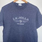 Gildan La Jolla California Graphic T-shirt Photo 1