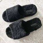 Vince Real Fur Slide Sandals Cozy Slippers in Black, Size 7M New w/o Box Photo 5