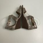 Sofft Sandals Mauldin Wedge Criss Cross Straps Reptile Comfort Pewter Gold Size 7 Photo 8