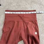 Vuori Women’s Daily Leggings Pull On 25” High Rise Drawstring in Burnt Sienne XS Photo 9