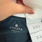 Athleta  Shirt Womens Small Green Chi Long Sleeve Athletic Workout Photo 3