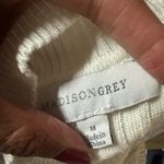 MADISONGREY NEW YORK white sweater short sleeve crewneck super stretchy long NWT Size M Photo 5