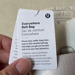 Lululemon Everywhere Belt Bag 1L - White Opal Photo 6