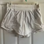 Lululemon Size 8  White Hotty Hot High Rise 4" Shorts Photo 2