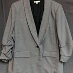 Cato , extra-large, black and white houndstooth blazer with rushing on sleeves Photo 0