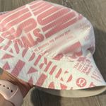 Lululemon  NWT S/M Both Ways‎ Reversible Bucket Hat in Manifesto Print & Bone Photo 12