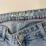 Wallflower Skinny High Rise Distressed Light Wash Denim Jeans Juniors Size 3 Blue Photo 2