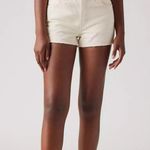 Levi's Premium 32 Women's 501 Original Fit High Rise Shorts White Clean Finish Photo 1