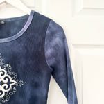 Suzie In The City Navy Blue Tie Dye White Cross Center Design Vtg Y2K Top Medium Photo 3