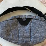 Adidas NWT  Heathered Gray Belt Bag Photo 6