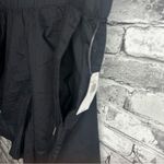 Old Navy Women’s Black Shorts Photo 3