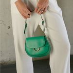 Forever 21  Green PU Solid Shoulder EUC Photo 5