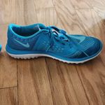 Nike Women's FS Lite Run 2 Lace Up Running Sneaker Shoes Size 7.5 Blue Lagoon Photo 4