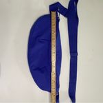 Athleta  Women's Belt Bag Fanny Pack Crossbody Sport Blue Color Adjustable. Photo 8