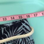 Sonoma Mid Rise Stretch Shorts Photo 3