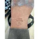 Mystique Boutique MYSTIQUE Women's Black Jeweled Florence Shell Stone Thong Sandals Size 7 Photo 2