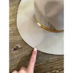 Hat Attack Glam Hat Beige & Chain Womens Size OS Photo 9