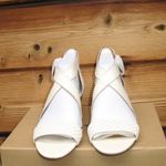 Lucky Brand Womens 7.5 White Wedge Sandals Photo 4