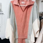 These Three Boutique Pullover Photo 0