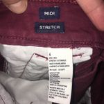 American Eagle  size 4 midi stretch maroon shorts Photo 1