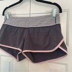 Lululemon Speed Up Speed Shorts Sz 6 Grey Pink Photo 3