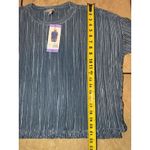 Andrew Marc  Women's Plisse Top Textured Blouse Oversized Size XS Blue New Photo 6