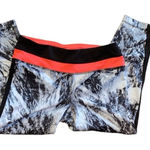 Active Life  L multi color print athletic leggings size small Photo 0
