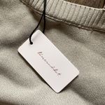 Line and Dot  Gray Top Photo 7