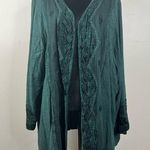 The Romeo & Juliet Collection Textured Floral Embroidered Kimono Emerald Green Size undefined Photo 0
