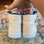 Nike Jordan Nike Air Jordan’s 1 Mids Photo 3