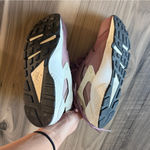 Nike Women's Air Huarache Run Cream Purple Muave Running Shoes Sneakers Size 7.5 Photo 4